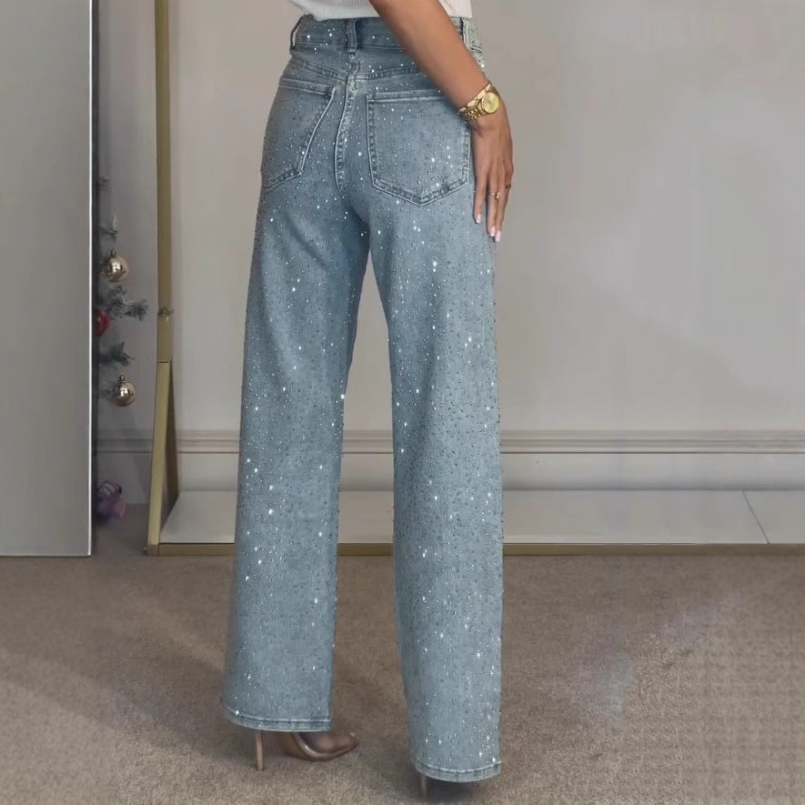 Jean taille haute à strass, coupe droite élégante